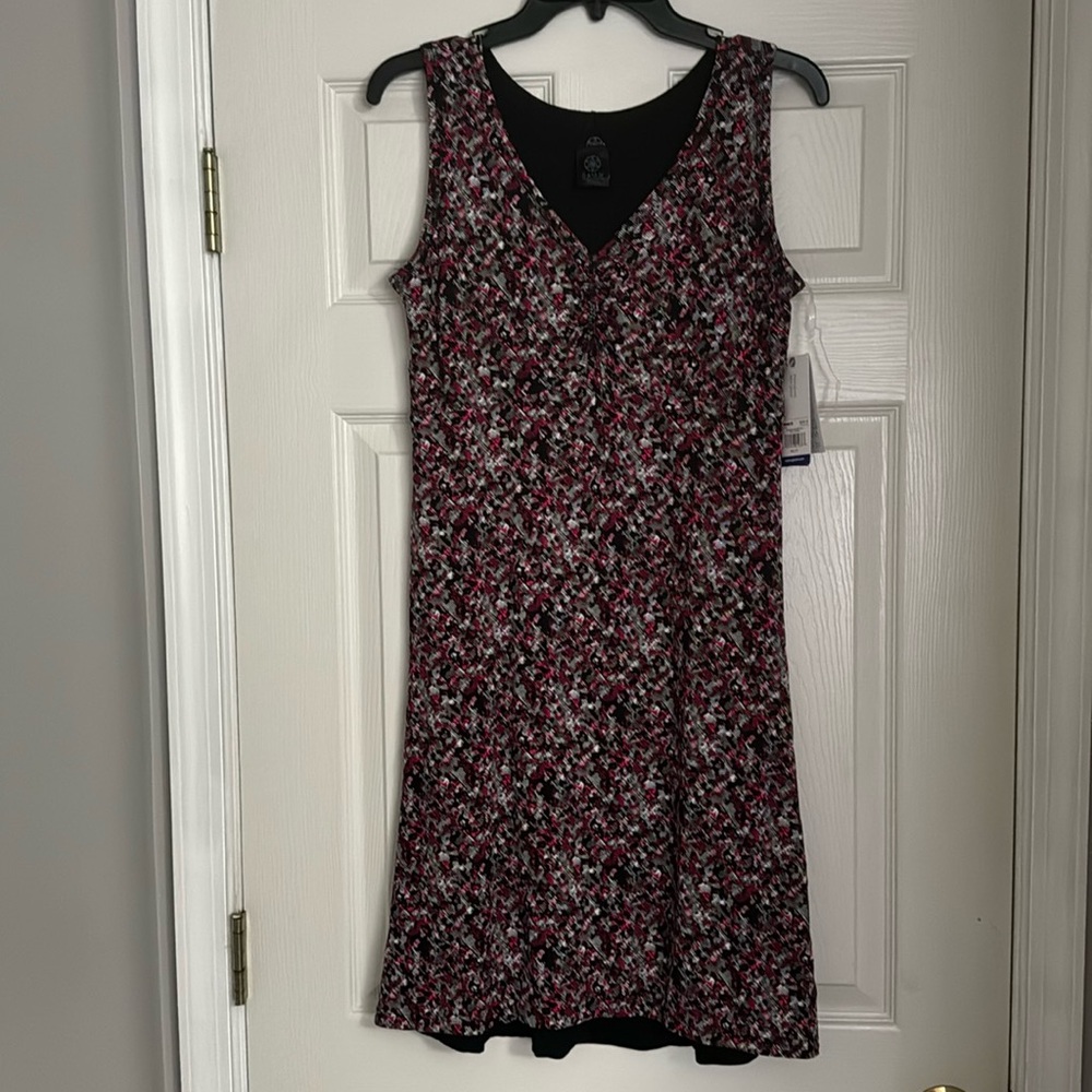Sleeveless dress
